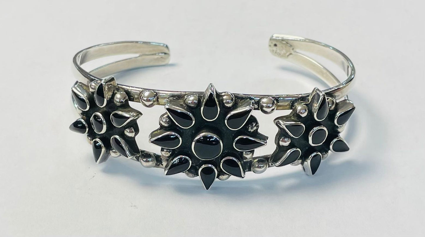 Sello de ley en el interior del brazalete en plata ley 925 con obsidiana