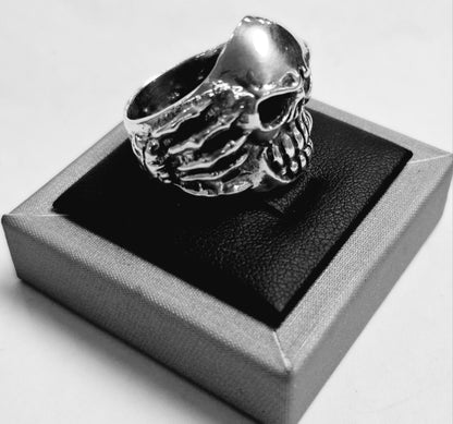 Anillo Calavera en Plata Ley 925, vista frontal