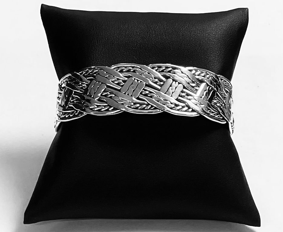Brazalete Tejido en Plata Ley 925, sello de autenticidad Plata Ley .925