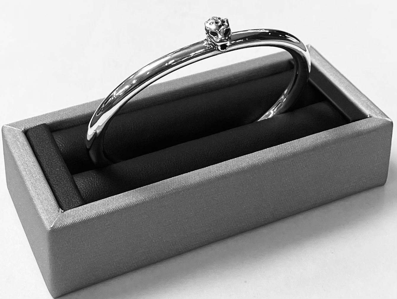 Brazalete con Cabeza de Jaguar en Plata Ley 925, vista frontal