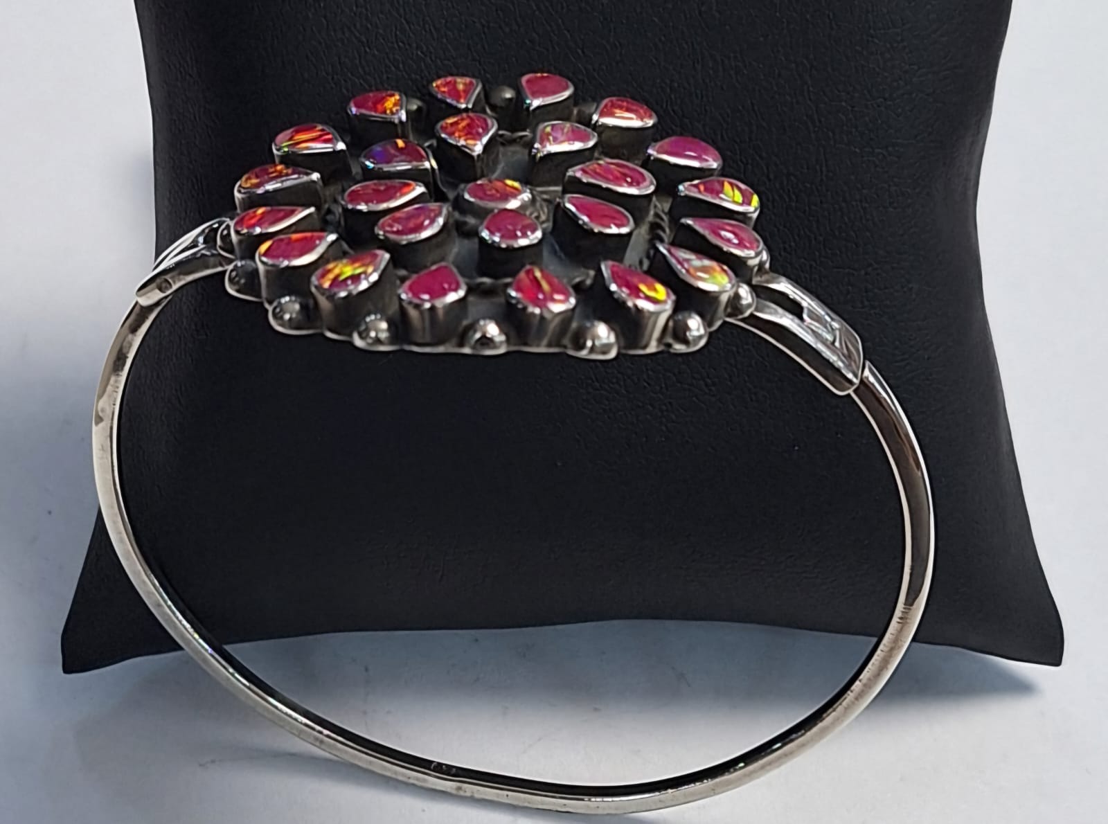 Brazalete con Opalo en Plata Ley 925, vista frontal