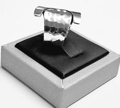 Anillo en Plata Ley 925, sello de autenticidad Plata Ley .925