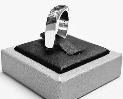 Anillo en Plata Ley 925, vista frontal