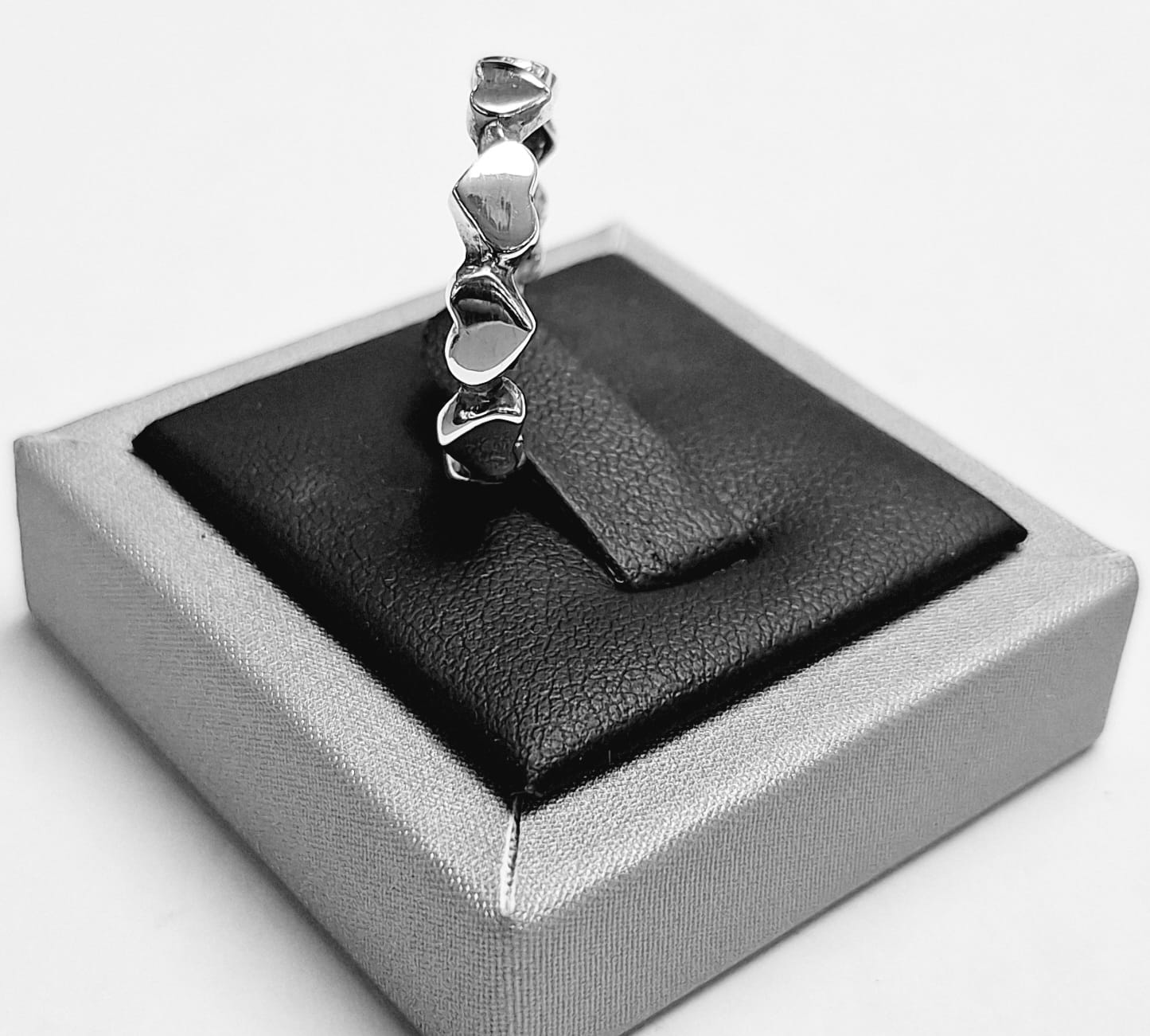 Anillo de Corazones en Plata 925, vista frontal