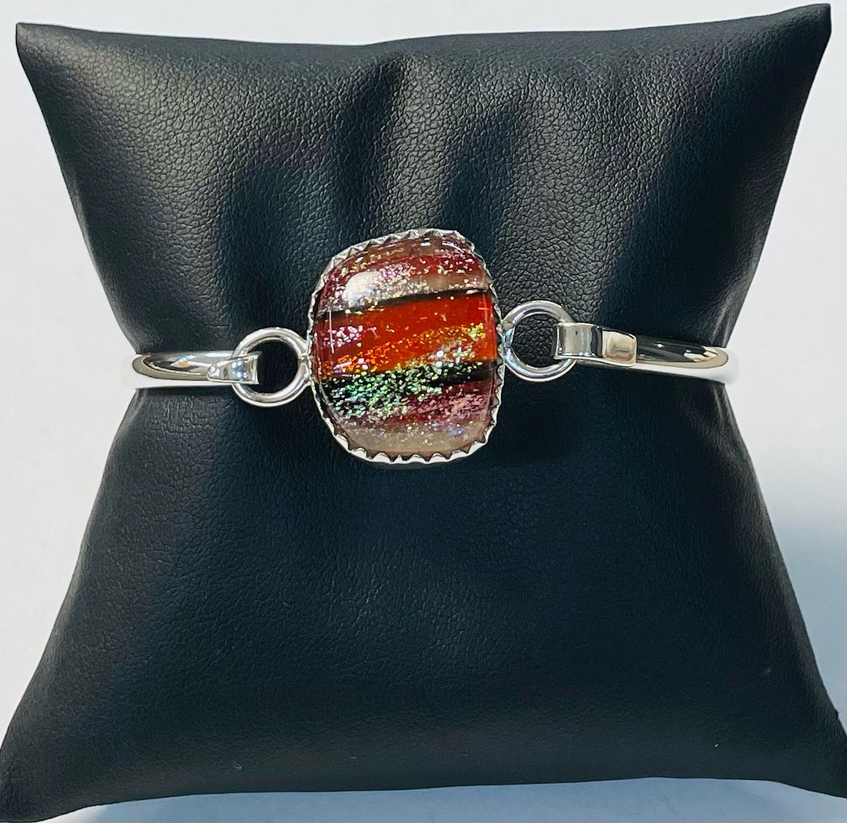 Brazalete con Dicroico en Plata Ley 925, sello de autenticidad Plata Ley .925