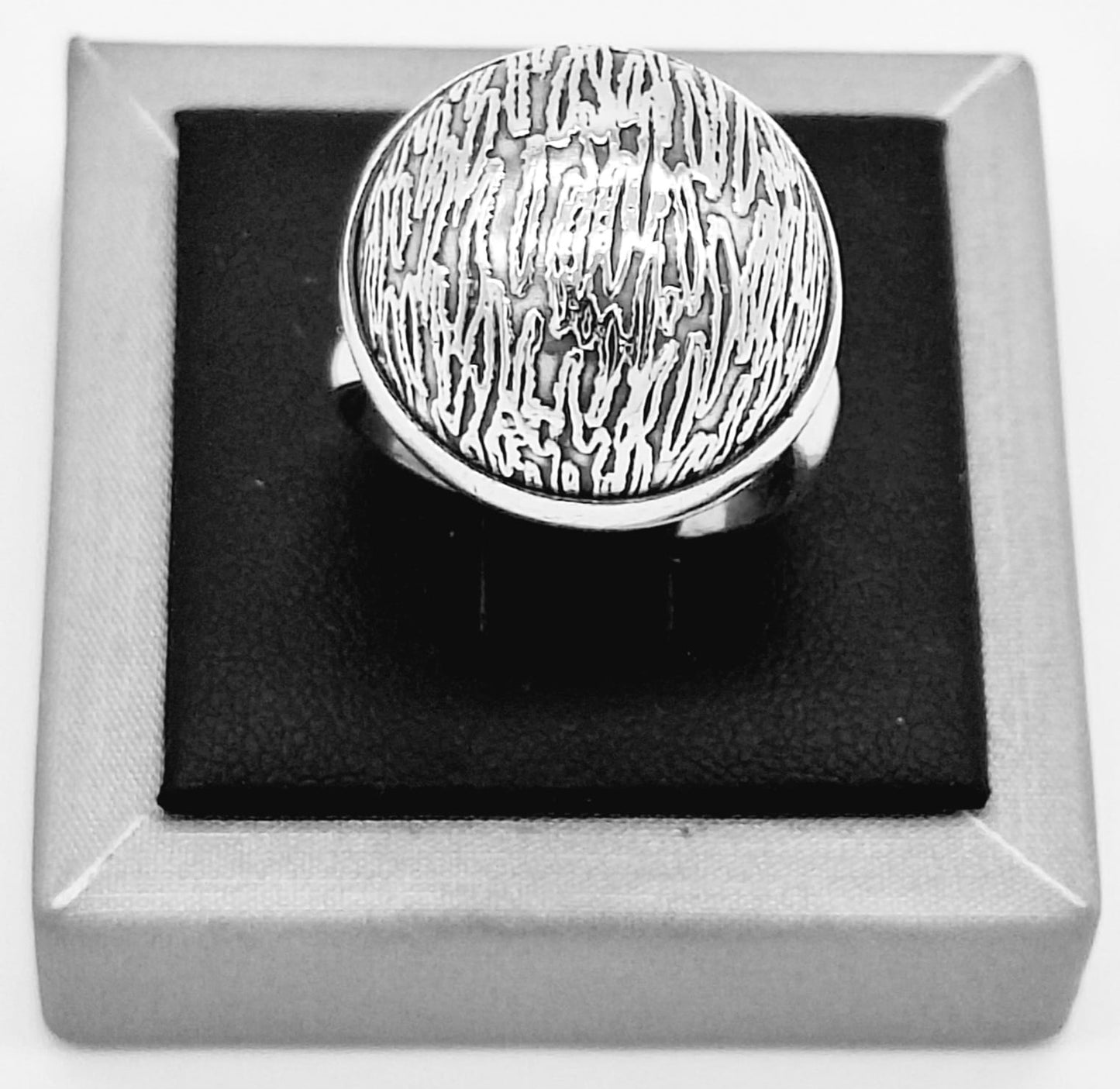 Sello de ley en el interior del anillo plata ley 925