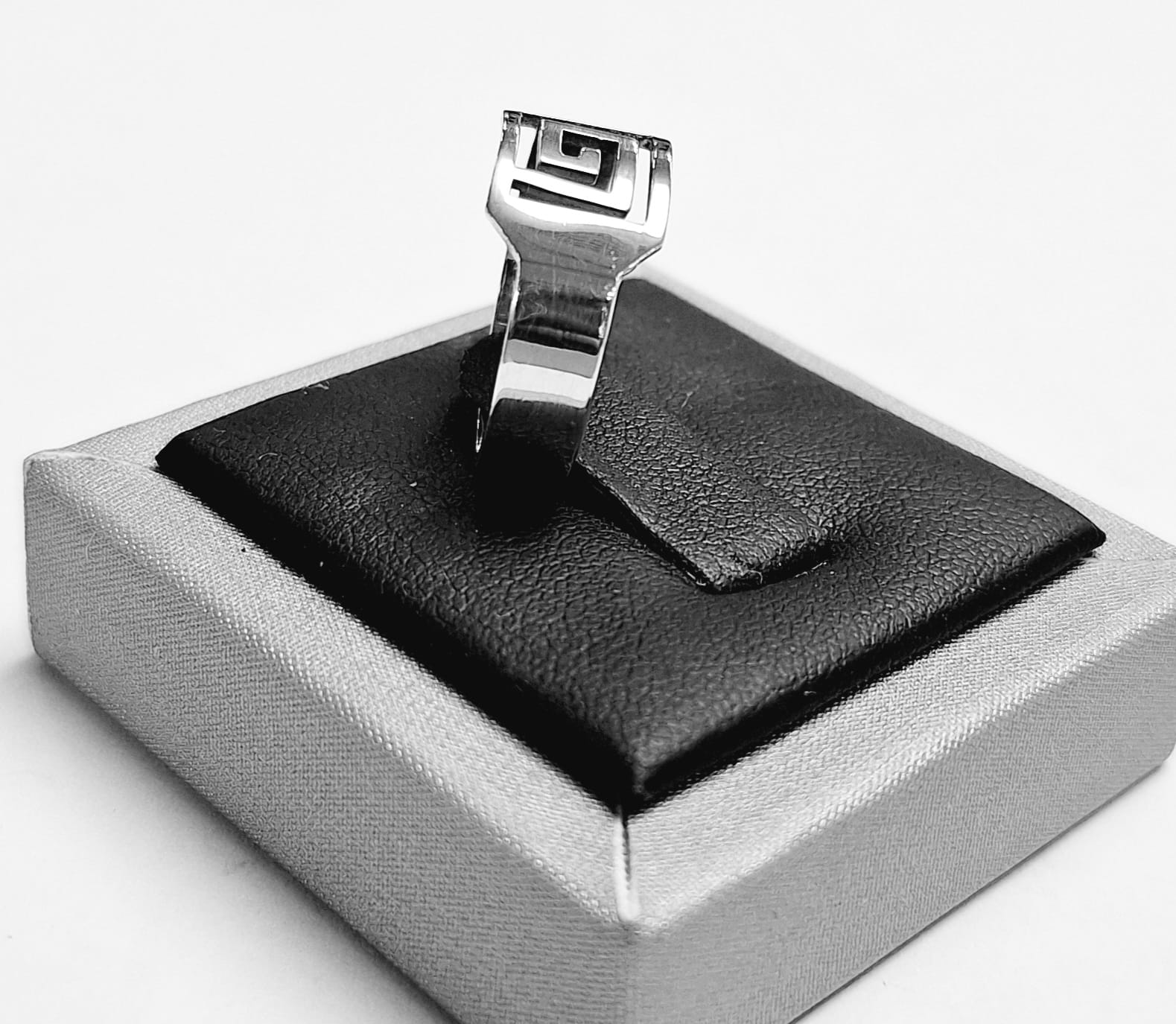 Anillo Grecas en Plata Ley 925, vista frontal