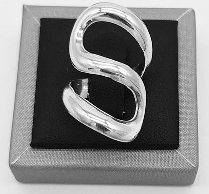 Anillo Plata Ley 925 . sobre fondo blanco