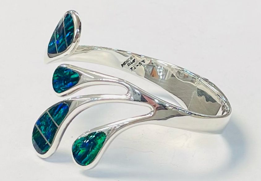 Brazalete con Opalo en Plata 950, vista frontal