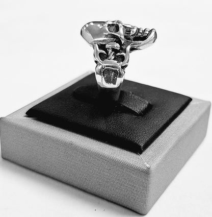 Anillo Calavera en Plata Ley 925, vista frontal