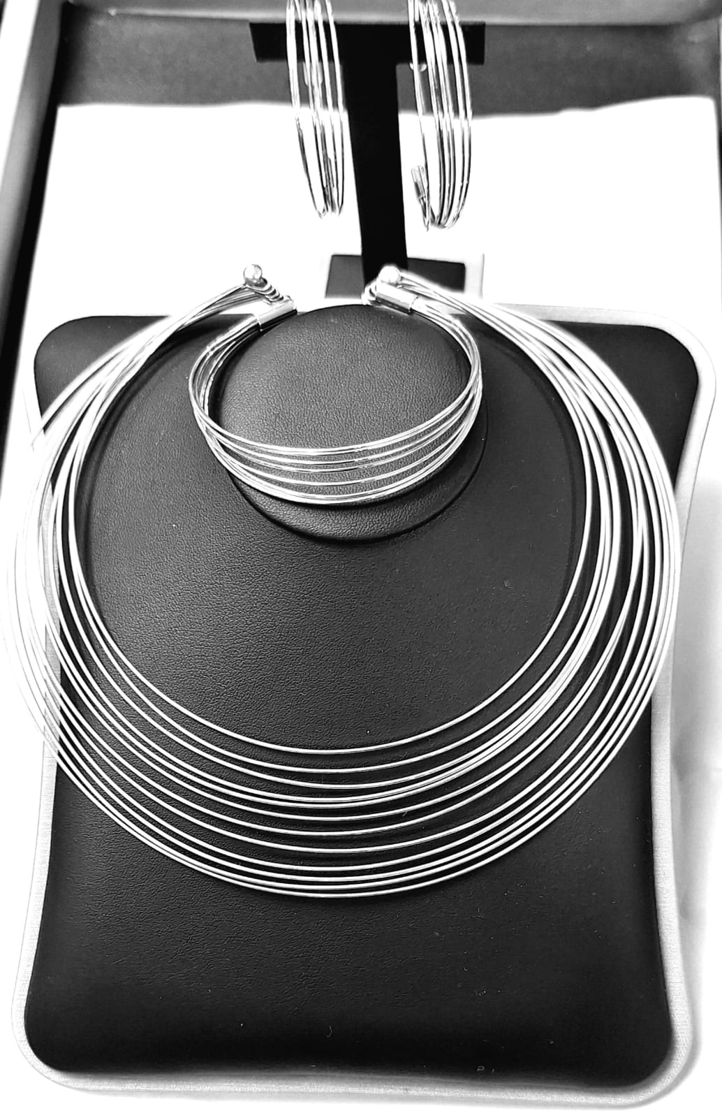 Set de Gargantilla Plata Ley 925, sello de autenticidad Plata Ley .925