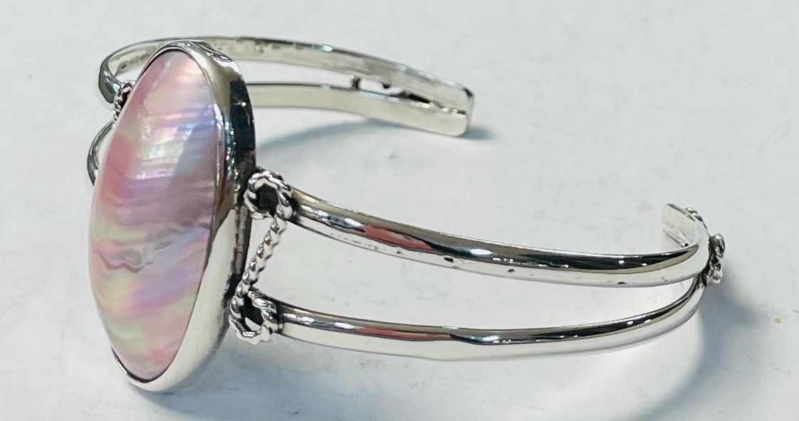Brazalete con Madre Perla en Plata Ley 925, vista frontal