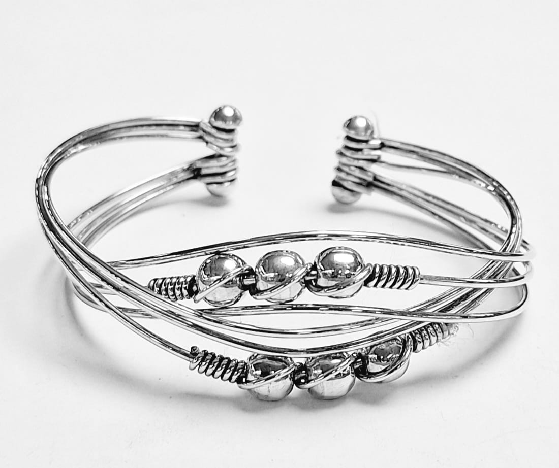 Brazalete en Plata Ley 925, sello de autenticidad Plata Ley .925