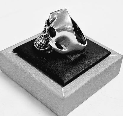 Anillo Calavera en Plata Ley 925, vista frontal