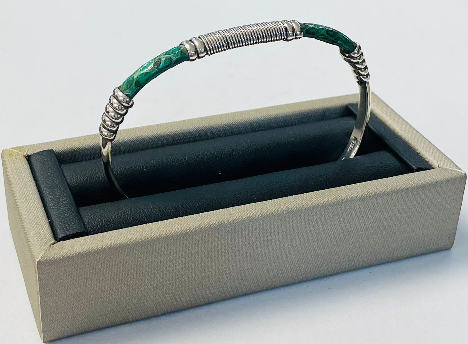 Brazalete en Plata Ley 925, vista frontal