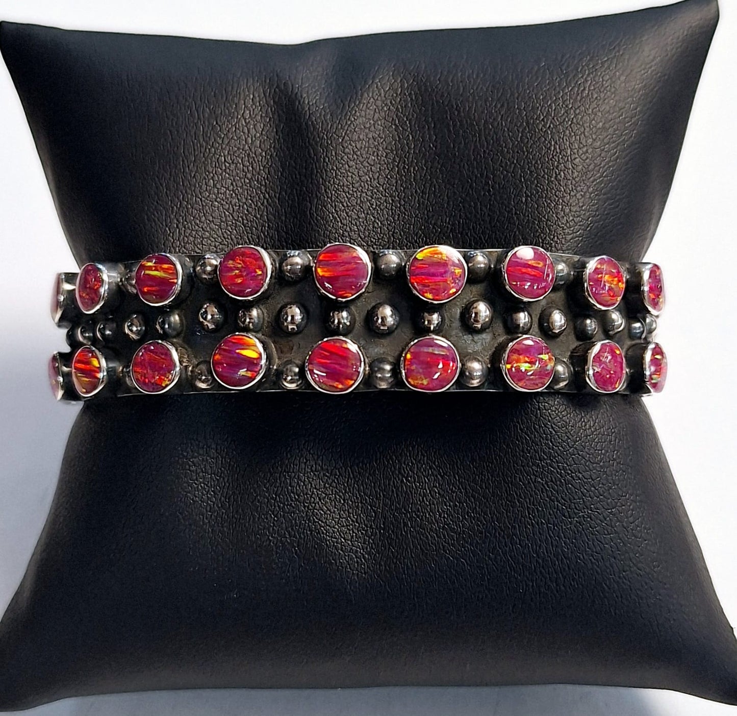 Brazalete con Opalo en Plata Ley 950, sello de autenticidad Plata Ley .925