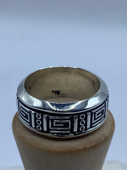Anillo Giratorio de Plata 925 con Greca Geométrica, vista lateral