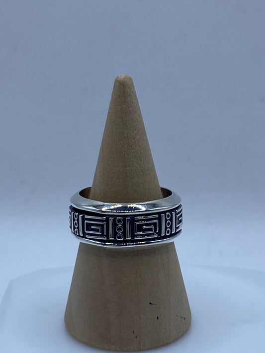 Anillo Giratorio de Plata 925 con Greca Geométrica, vista frontal